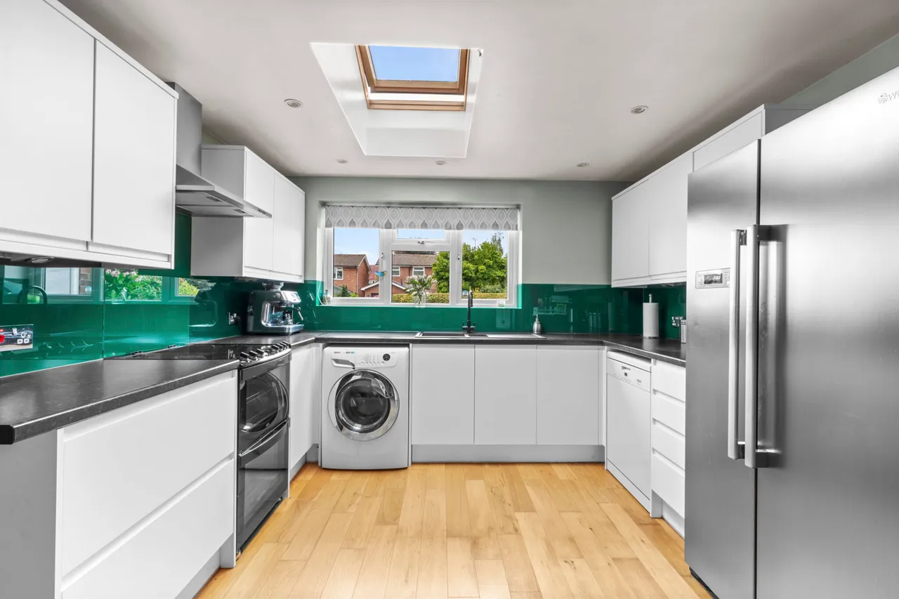 Yolsum Close, Haddenham, HP17, photo 6