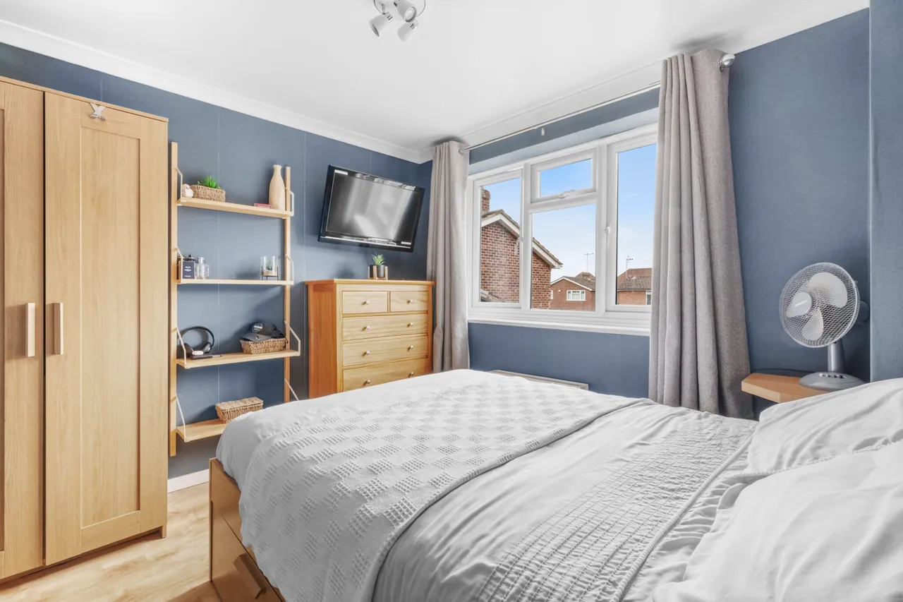 Yolsum Close, Haddenham, HP17, photo 11
