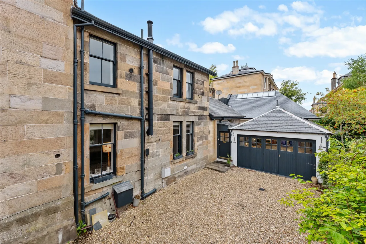 3 bed house for sale — 3B Cleveden Gardens, Kelvinside, G12 0PU