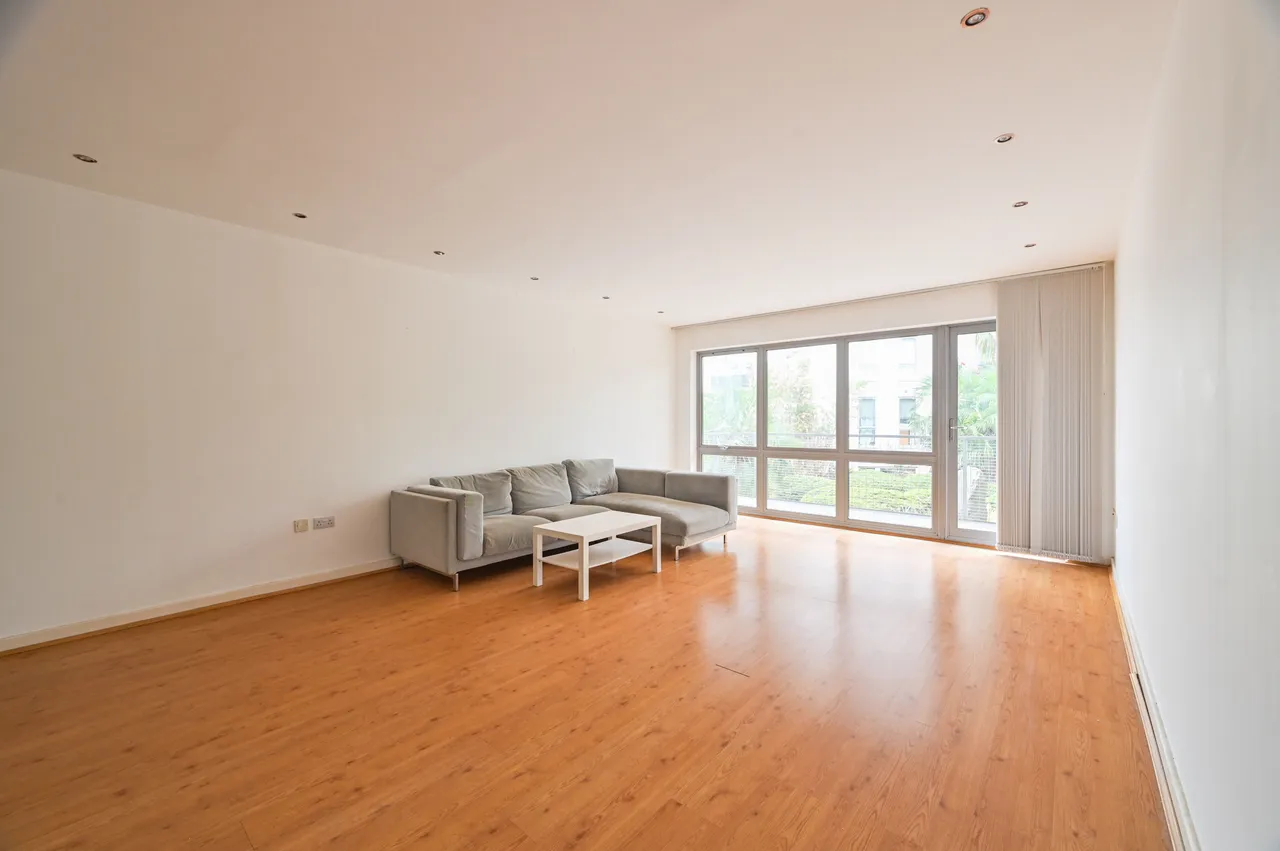 2 bed flat for sale — Apartment G09, 417 Wick Lane, London