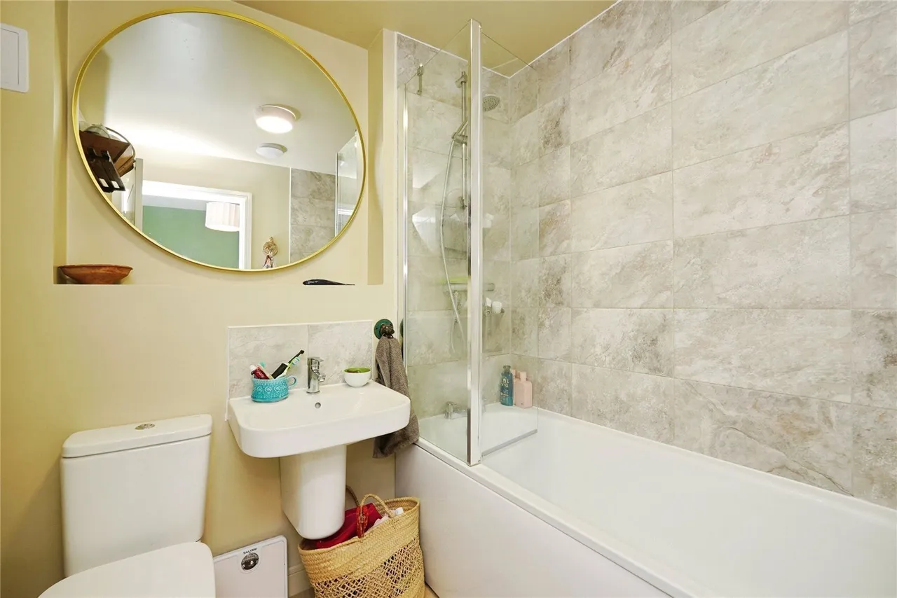Appleton Road, Folkestone, Kent, CT20, photo 11