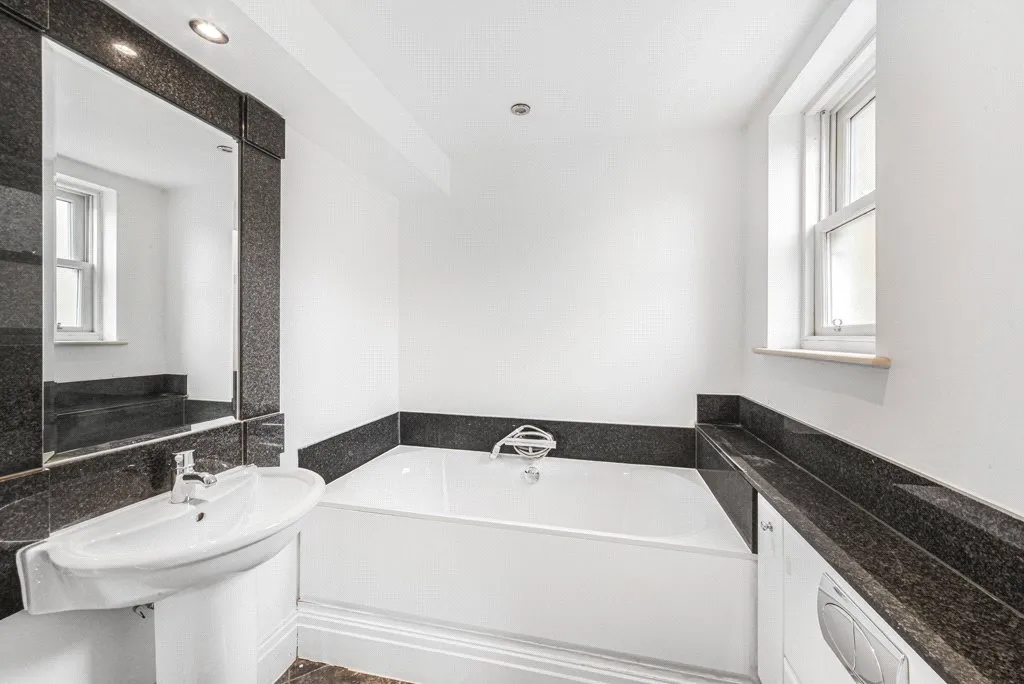 Imperial Crescent, Imperial Wharf, SW6, photo 16