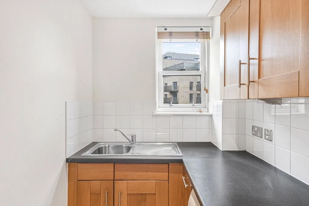 Imperial Crescent, Imperial Wharf, SW6, photo 12