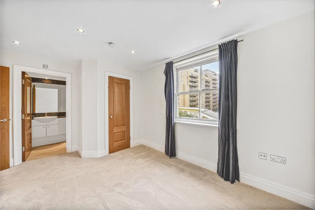 Imperial Crescent, Imperial Wharf, SW6, photo 13