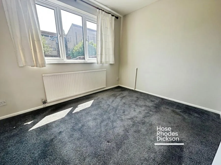 Latimer Road, St. Helens, PO33, photo 7