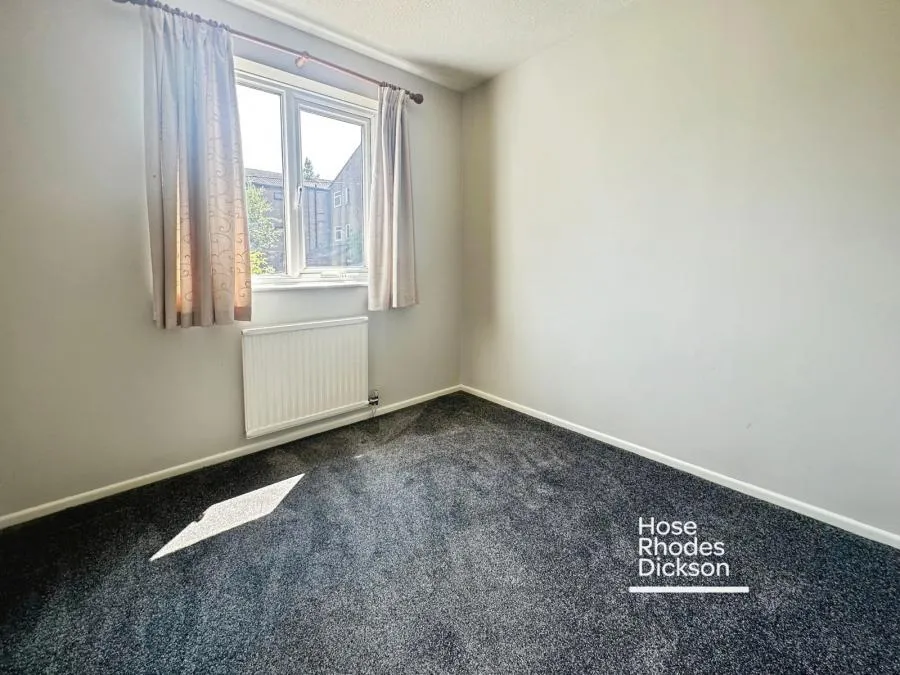 Latimer Road, St. Helens, PO33, photo 8