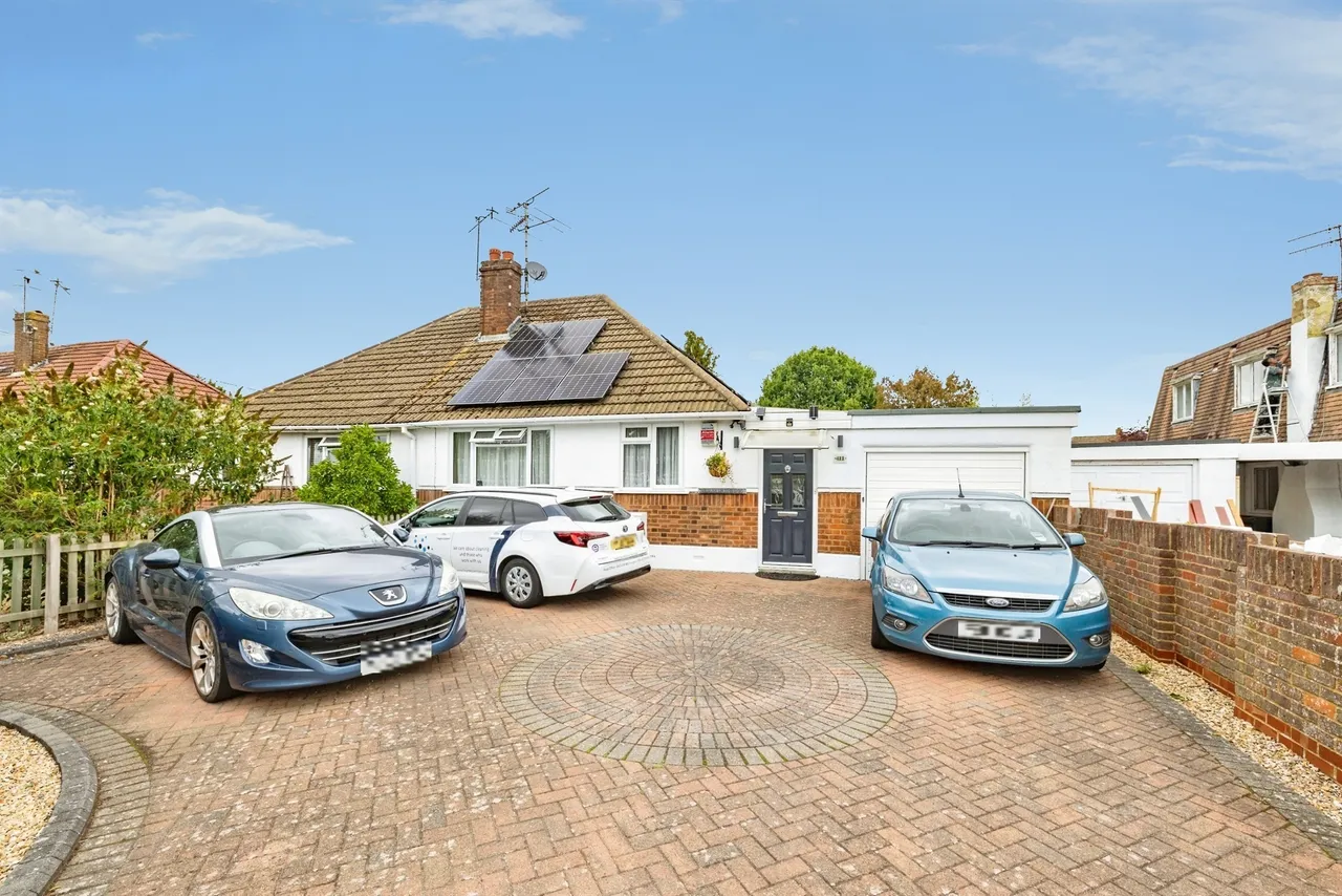 3 bed house for sale, Bushey Mill Lane, Bushey, WD23