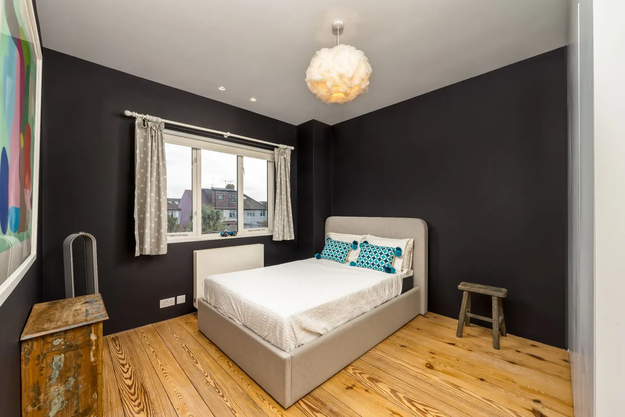 Whitmore Gardens, NW10, photo 12