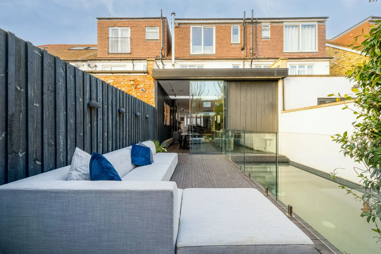 Whitmore Gardens, NW10, photo 6
