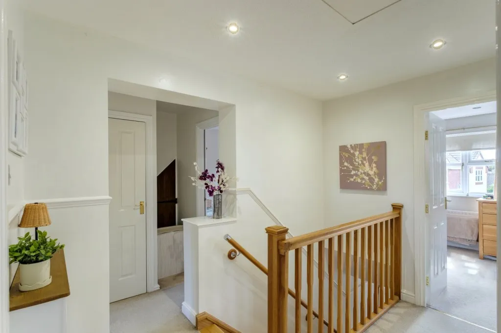 Leivers Close, East Leake, LE12, photo 8