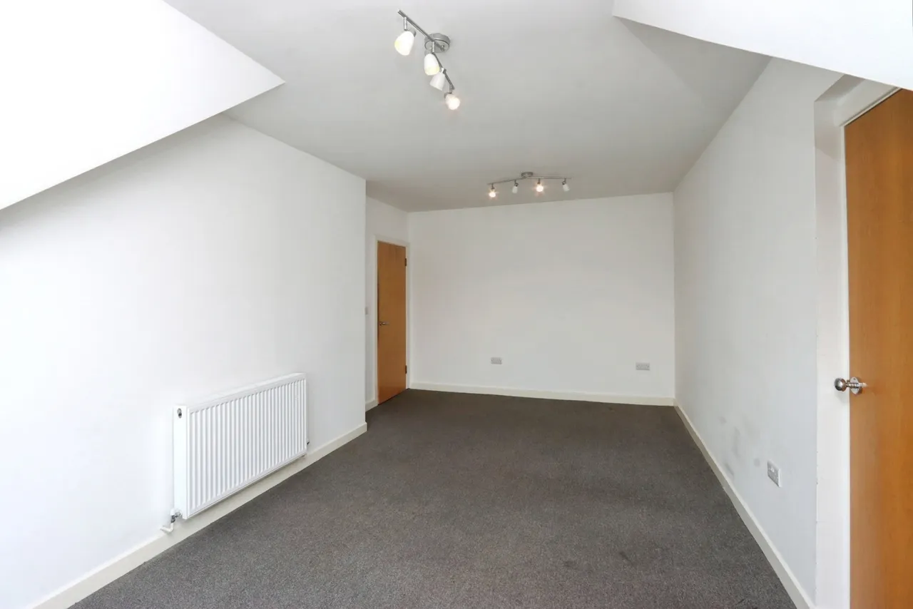 Albert Road, Sheffield, S8, photo 7