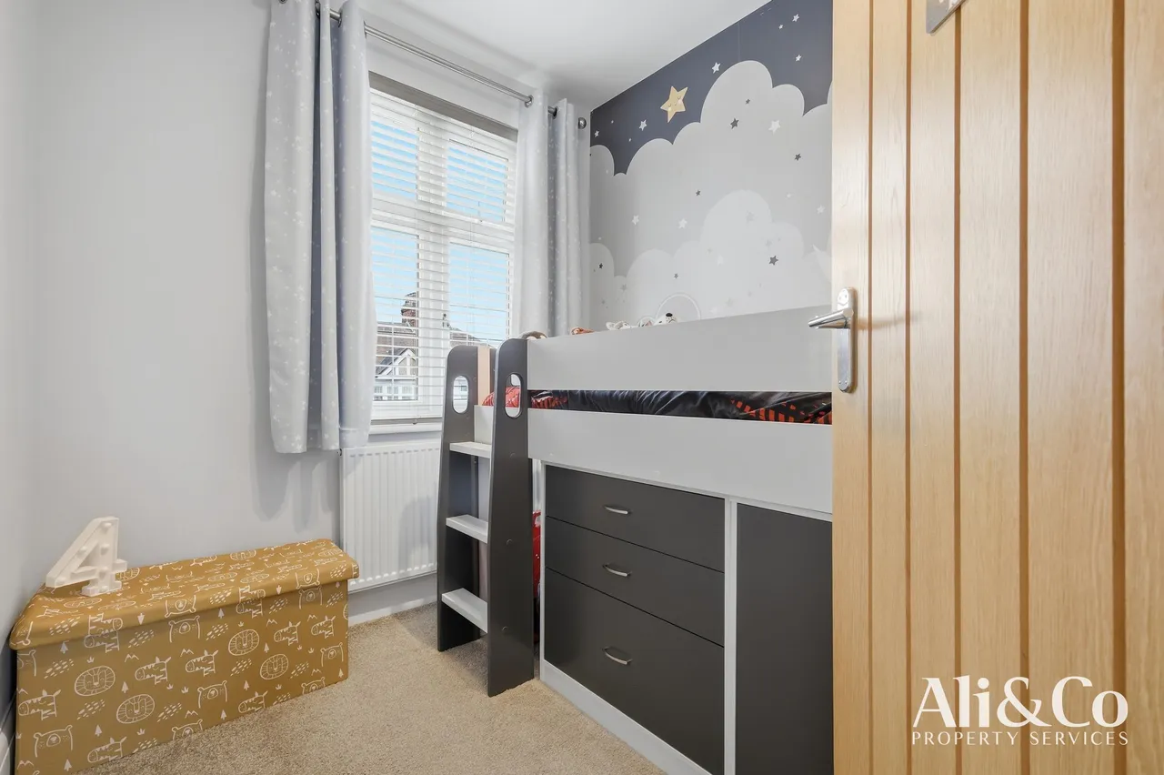 Lenmore Avenue, Grays, Essex, RM17 5NY, photo 15