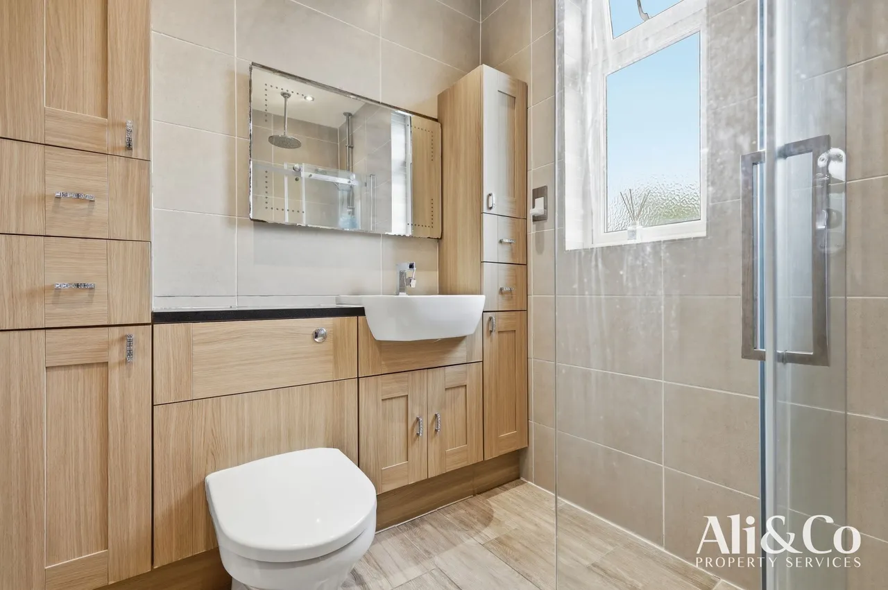Lenmore Avenue, Grays, Essex, RM17 5NY, photo 17