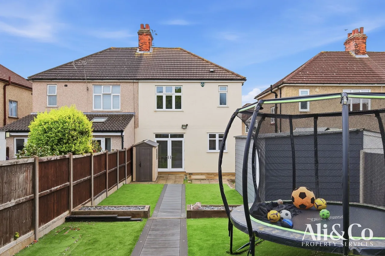 Lenmore Avenue, Grays, Essex, RM17 5NY, photo 19