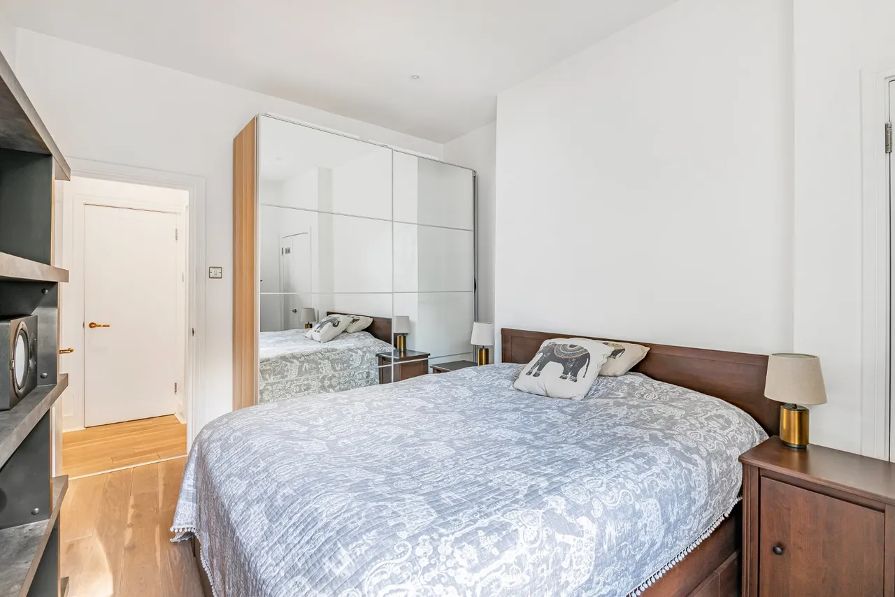 Farringdon Road, London, EC1R, photo 10