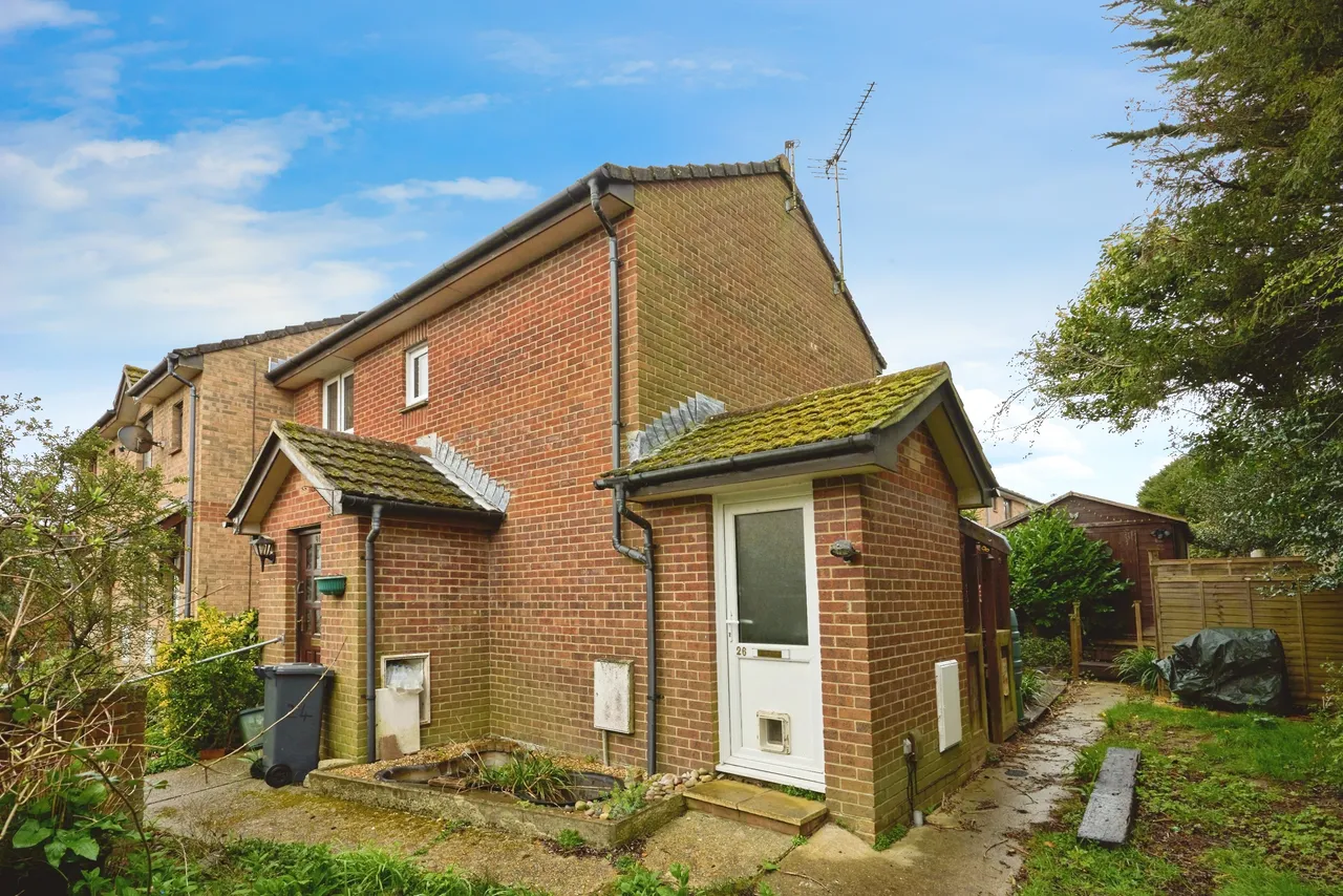 flat for sale — Downsview Gardens, Wootton Bridge, Ryde