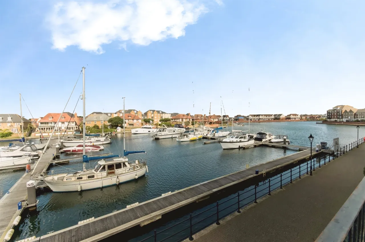 Golden Gate Way, Eastbourne, BN23, photo 18