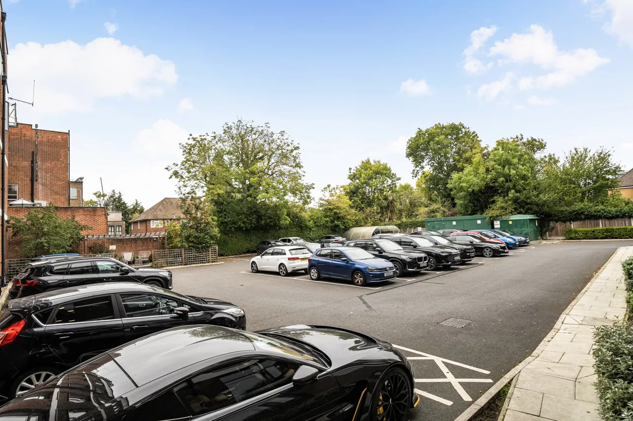 Field End Road, Ruislip, HA4, photo 10