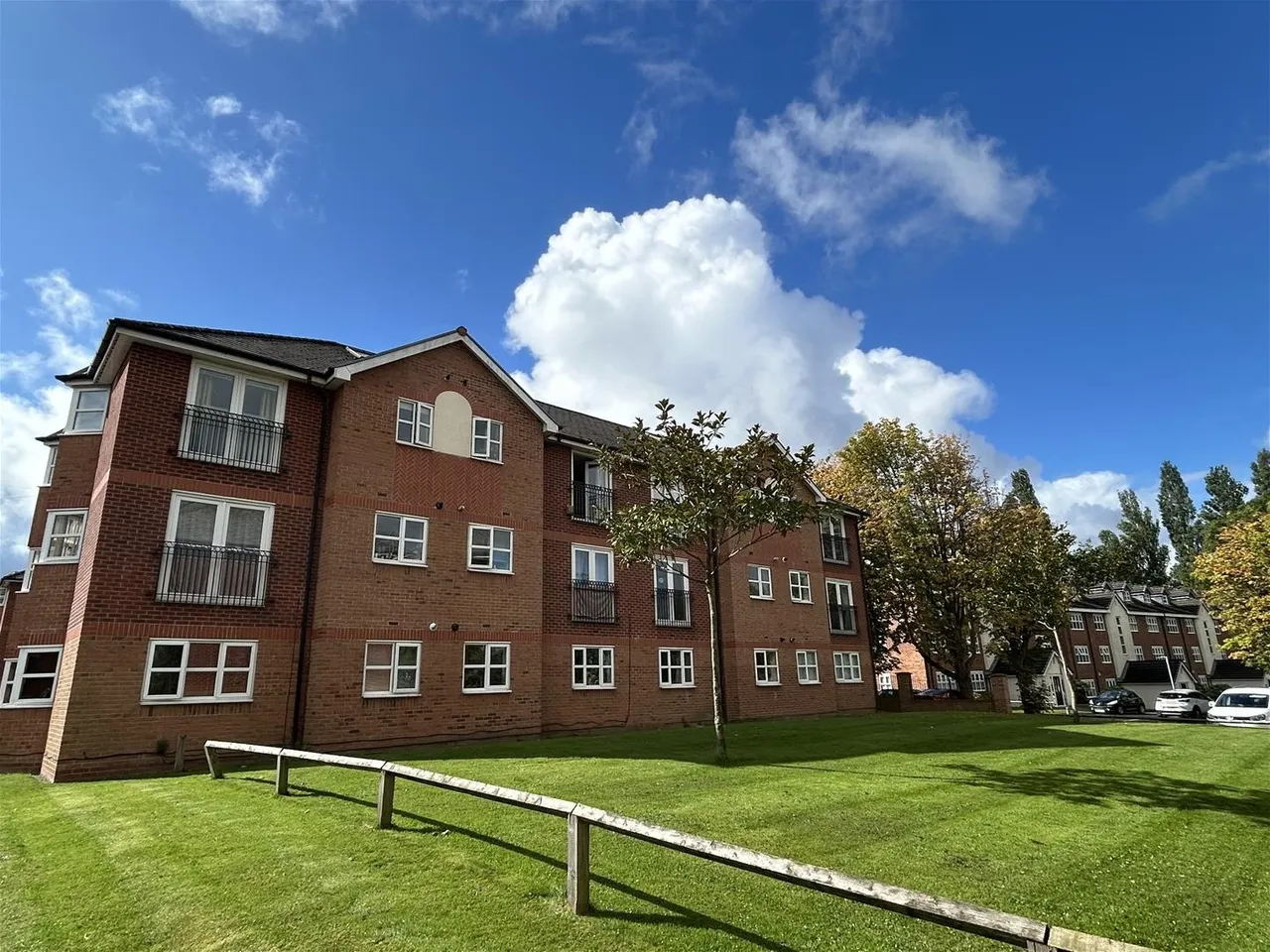 Hall Lane, Manchester, M23, photo 7