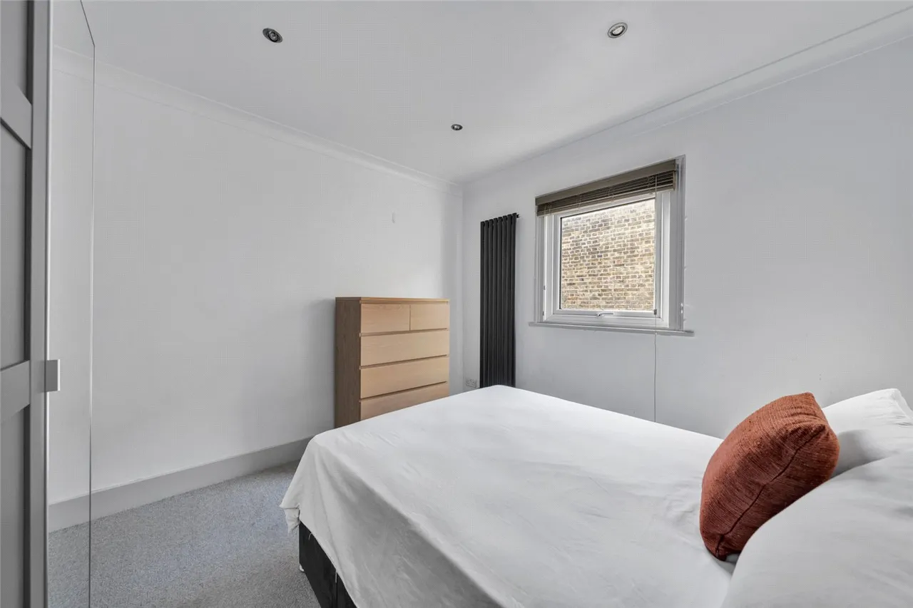 Agincourt Road, London, NW3, photo 5
