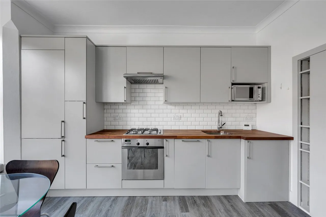 Agincourt Road, London, NW3, photo 10