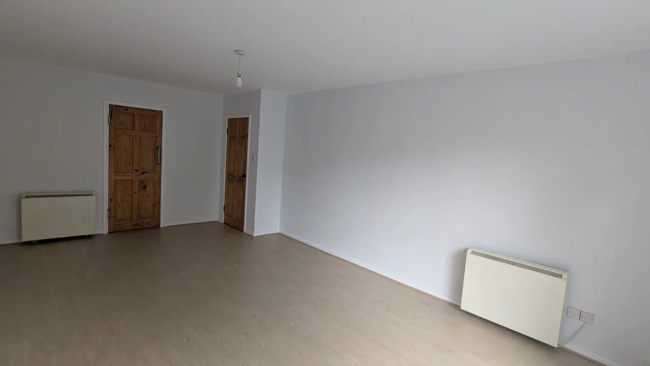 Lees Hall Crescent, Fallowfield M14, photo 2