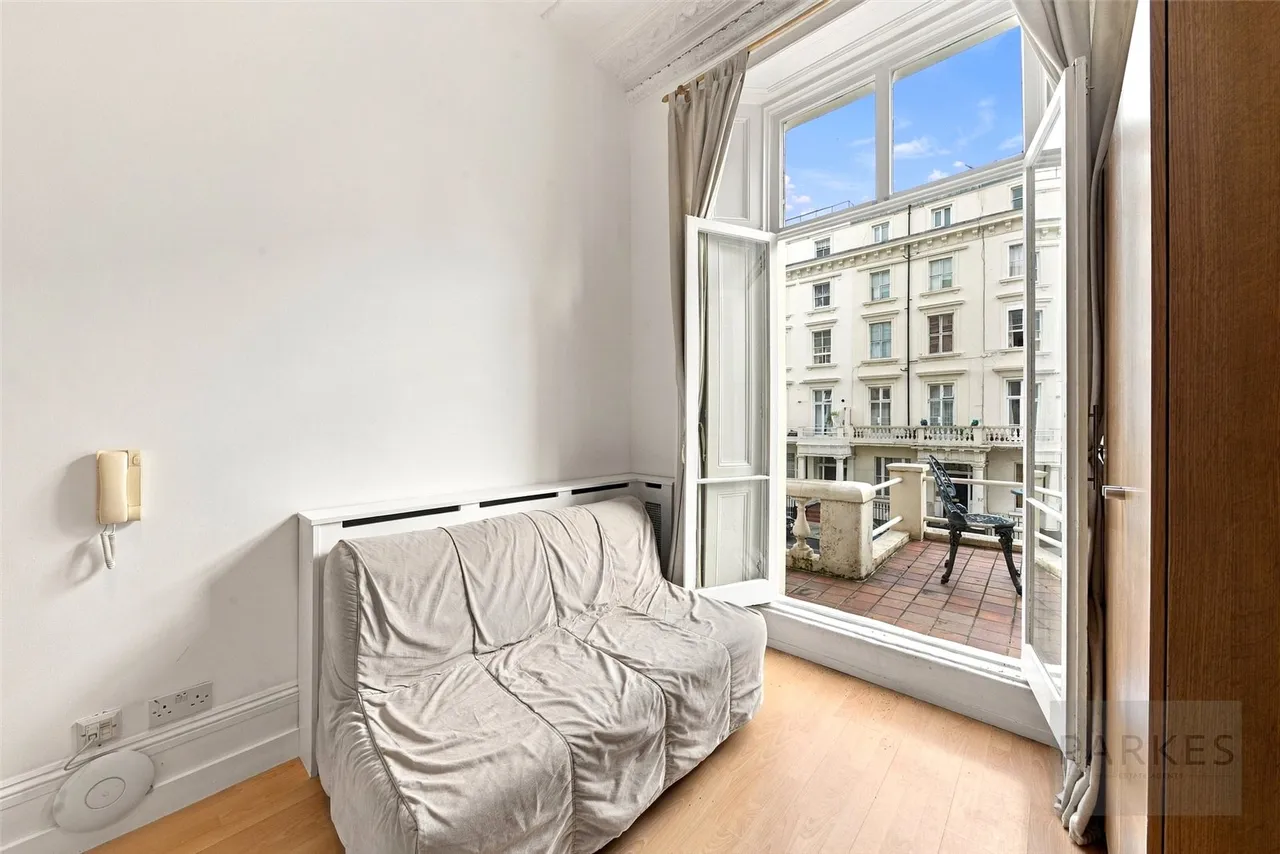 Belgrave Road, London, SW1V 2BL, photo 3