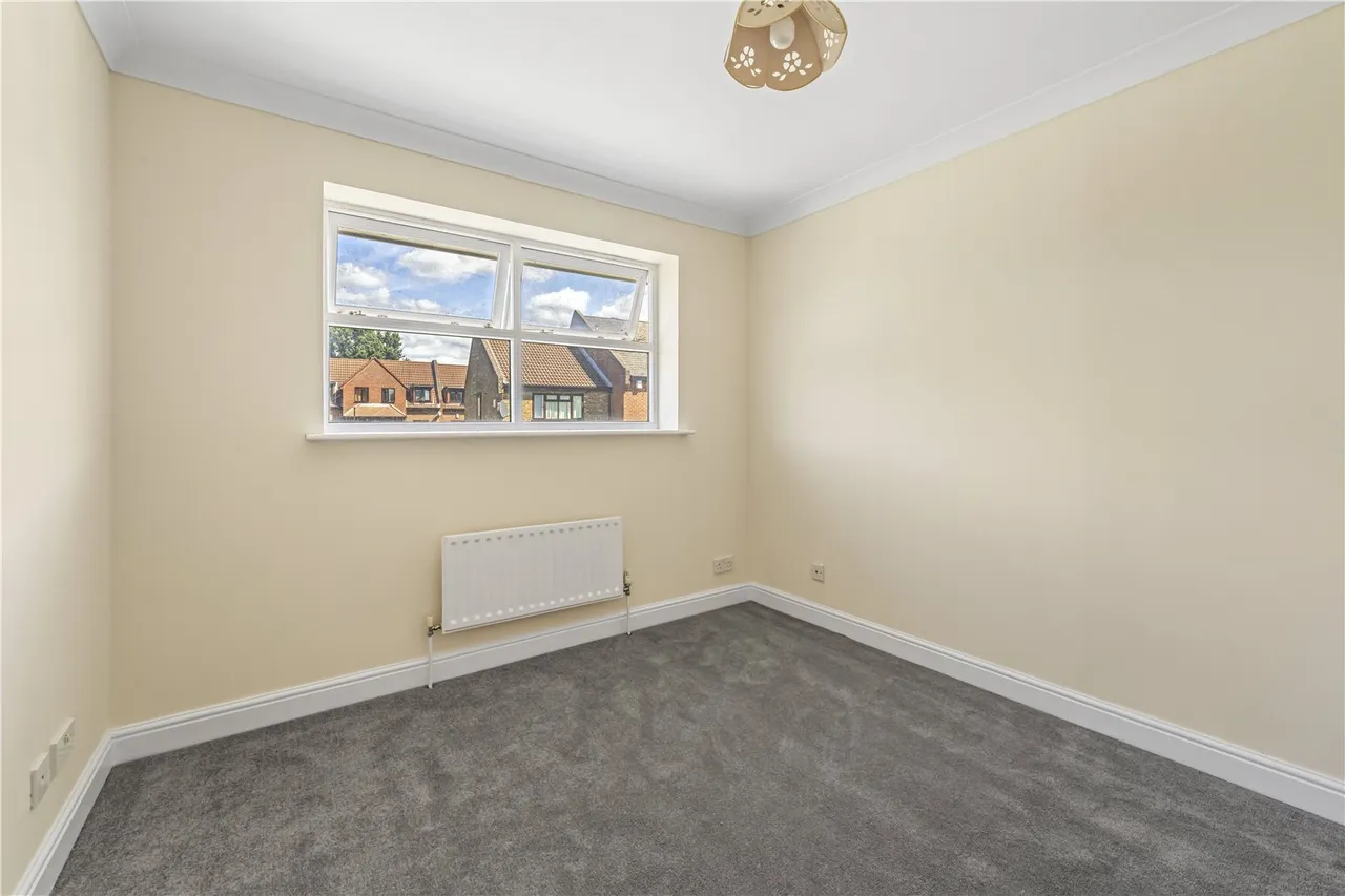 Nursery Gardens, Hampton, TW12 3ES, photo 5