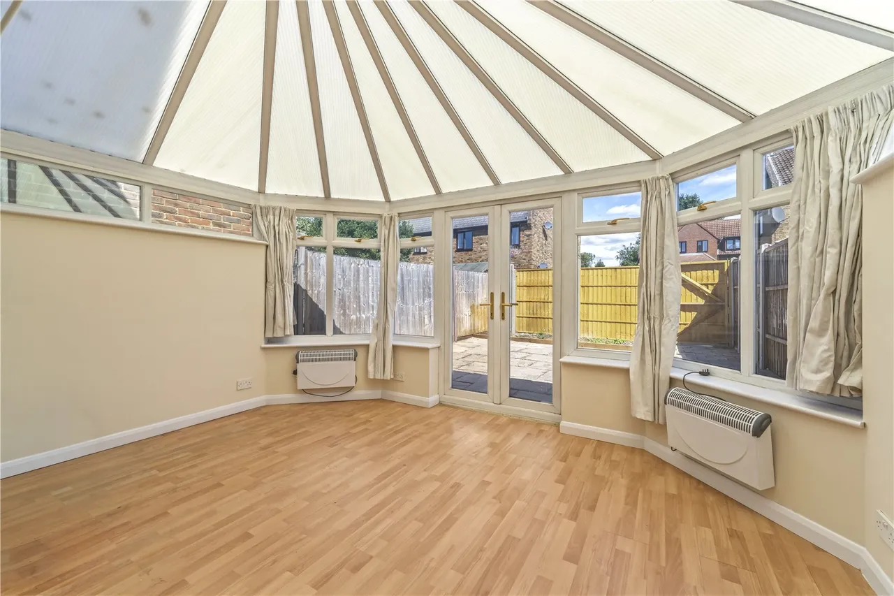 Nursery Gardens, Hampton, TW12 3ES, photo 8