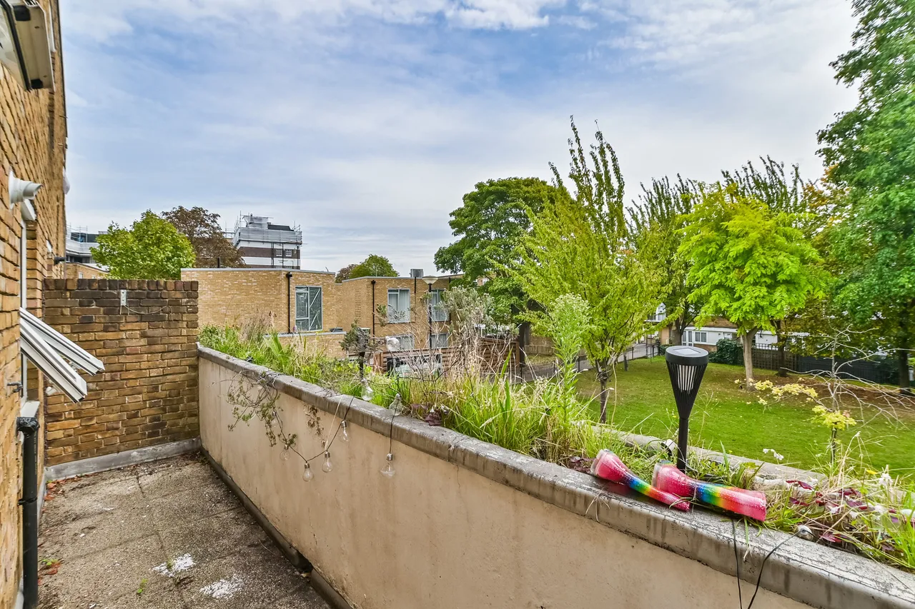 London, N7, photo 3