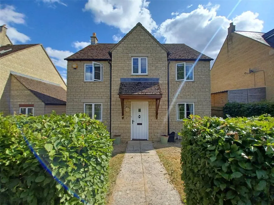 Bluebell Way, Carterton, OX18, photo 14