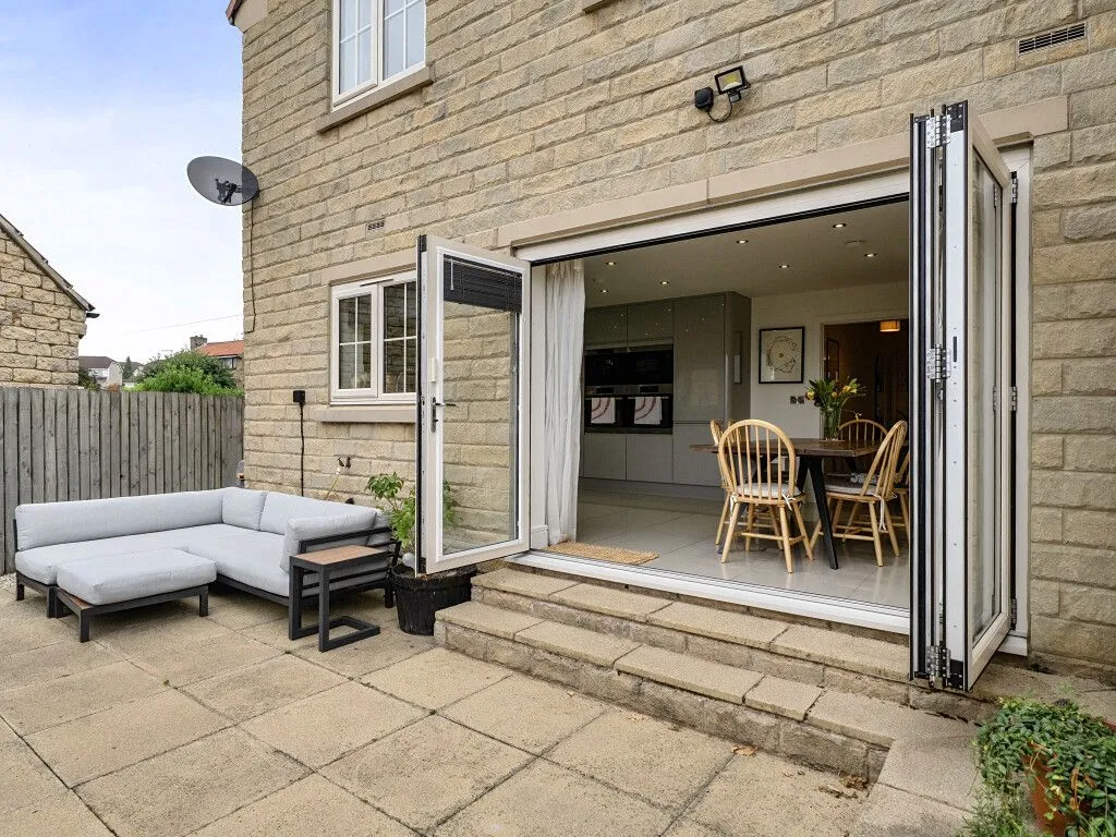 Cross Hill, Fairburn, WF11, photo 16