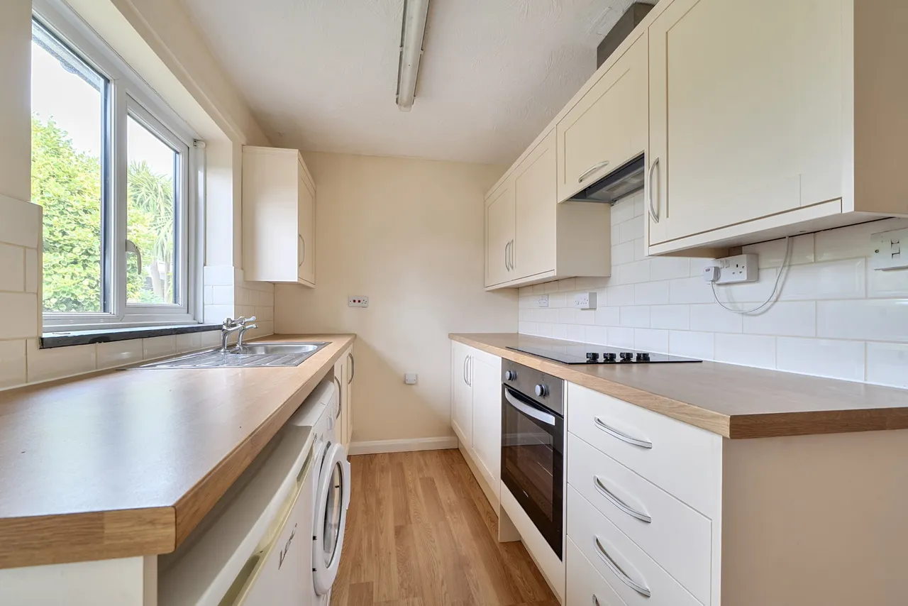 St. Therese Close, Callington, PL17, photo 4