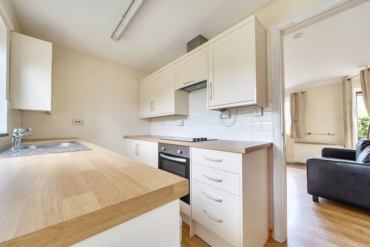 St. Therese Close, Callington, PL17, photo 8