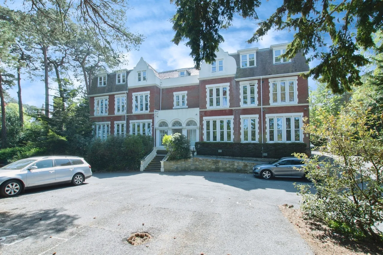 2 bed flat for sale, Knyveton Road, Bournemouth, BH1