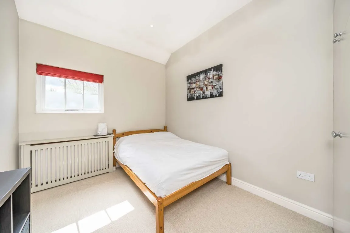 Midmoor Road, SW12, photo 6
