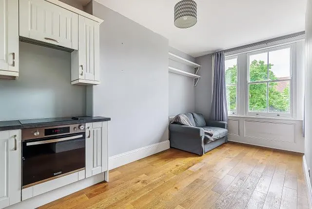 Highgate West Hill, London, N6, photo 5