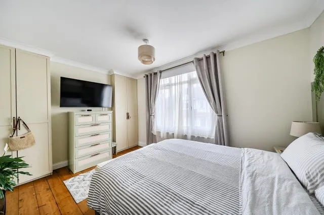 Frailey Hill, Woking, GU22, photo 13