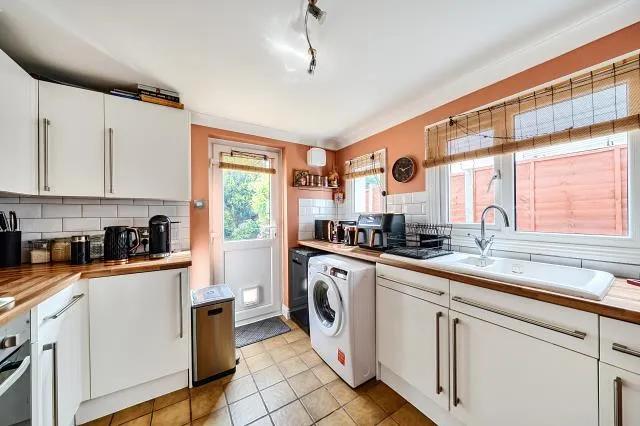 Frailey Hill, Woking, GU22, photo 9