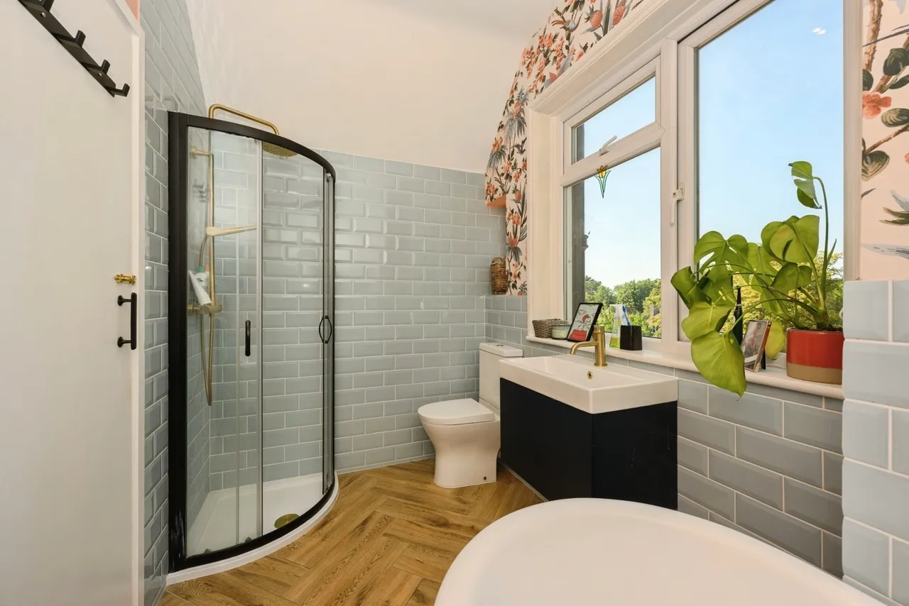 Plough Lane, Purley, CR8, photo 6