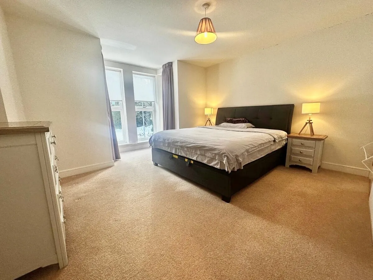 Connaught Court, HG1, photo 9