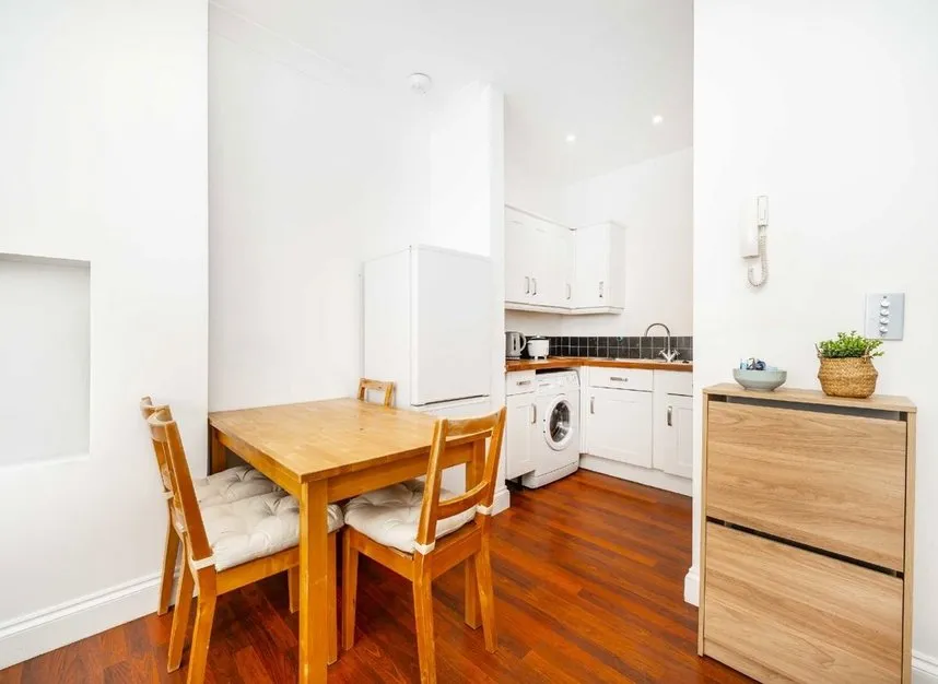 Gordon Road, West Ealing, W13, photo 3