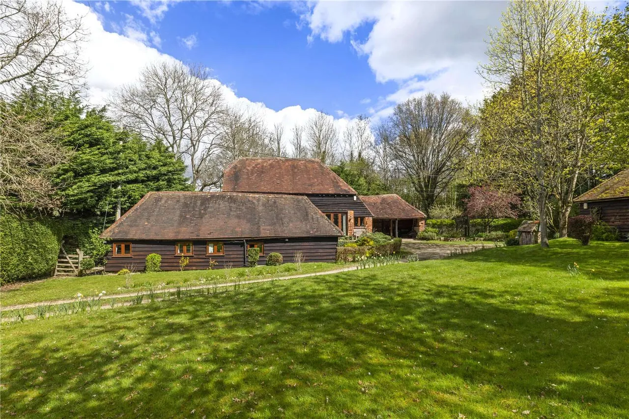 Standford Lane, Headley, Bordon, Hampshire, GU35 8RH, photo 2