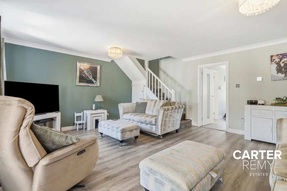 Cherry Tree Close, Grays, RM17 6JA, photo 5