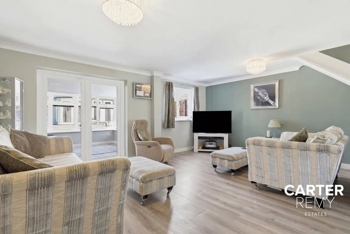 Cherry Tree Close, Grays, RM17 6JA, photo 6