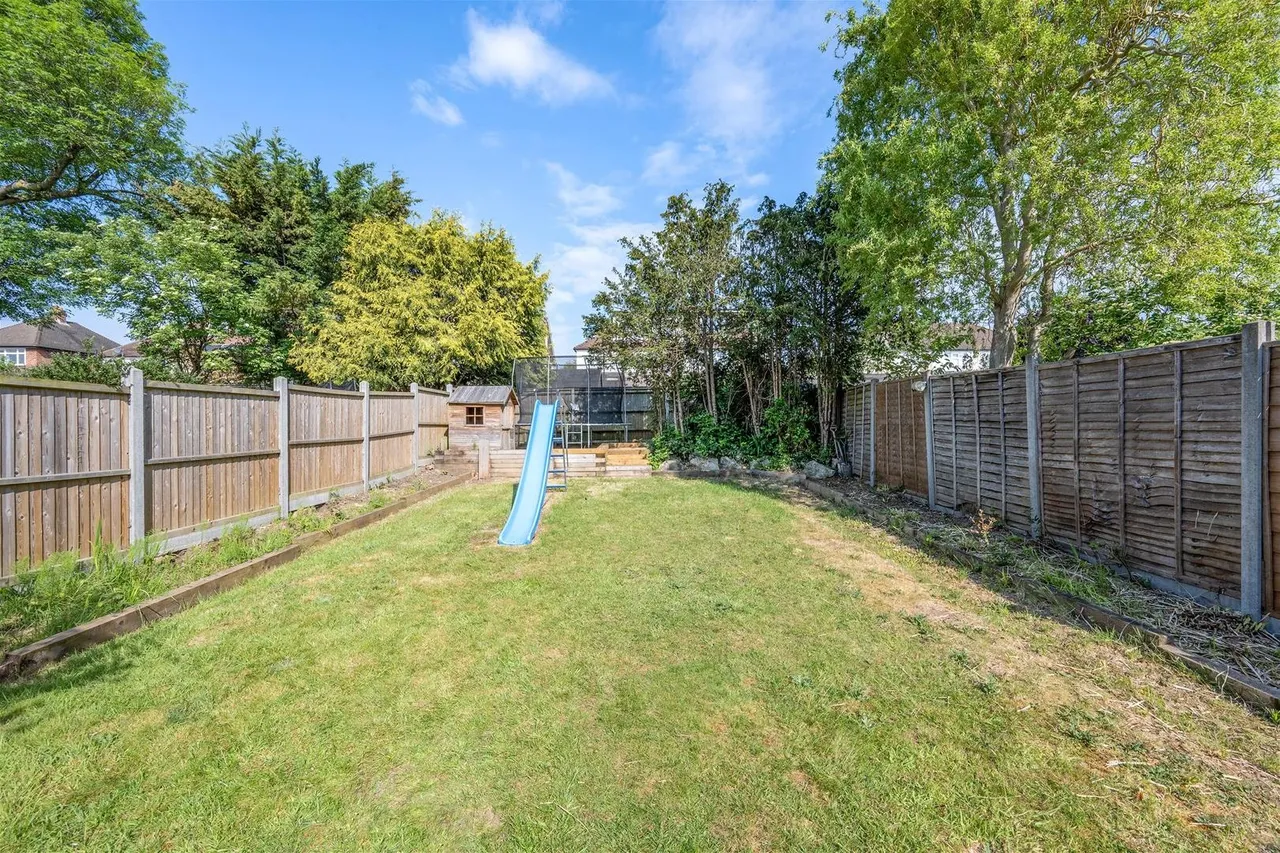 Alexandra Drive, Surbiton KT5 9AD, photo 11