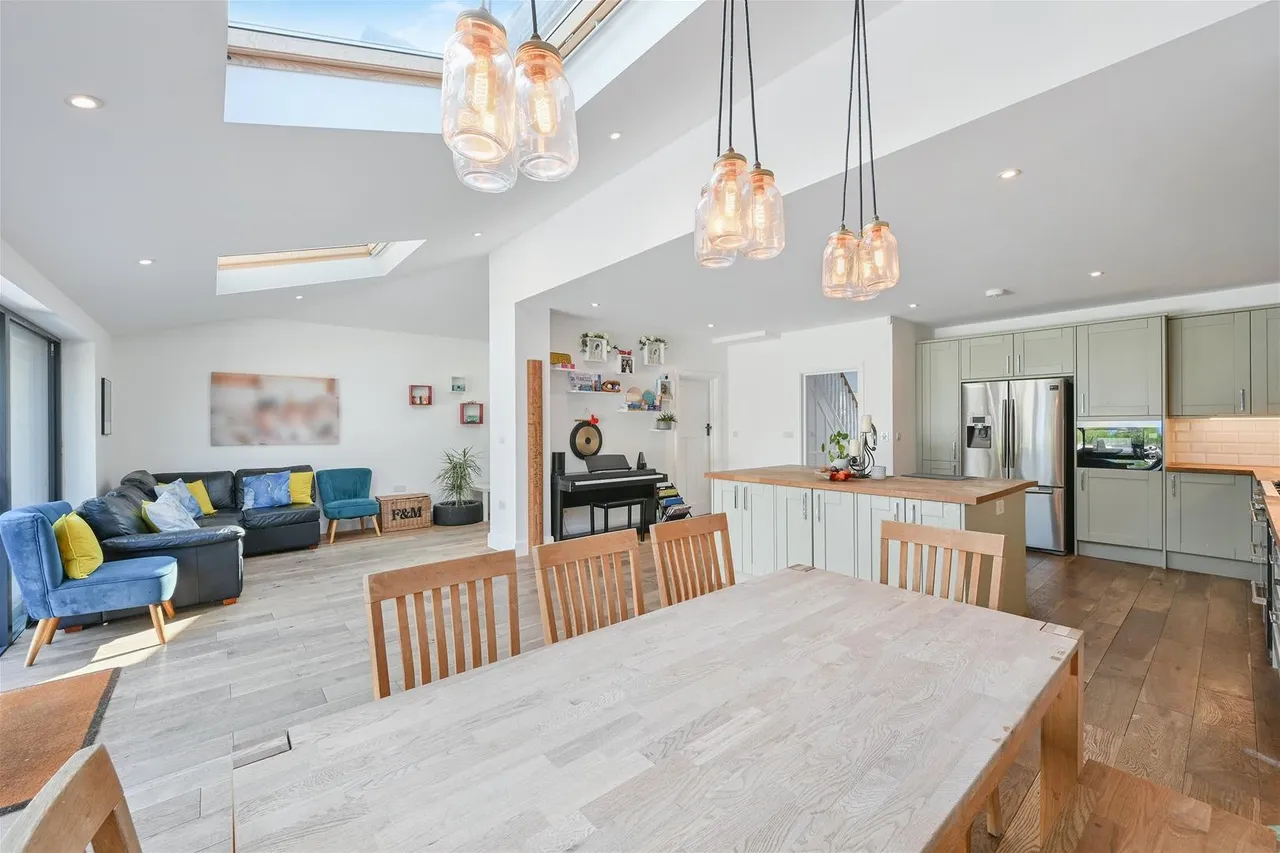 Alexandra Drive, Surbiton KT5 9AD, photo 8