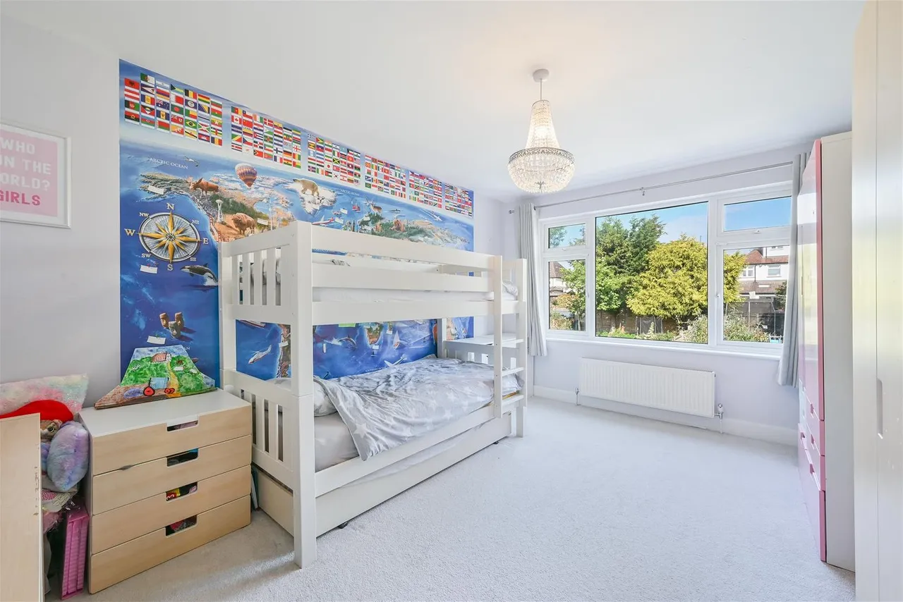 Alexandra Drive, Surbiton KT5 9AD, photo 12
