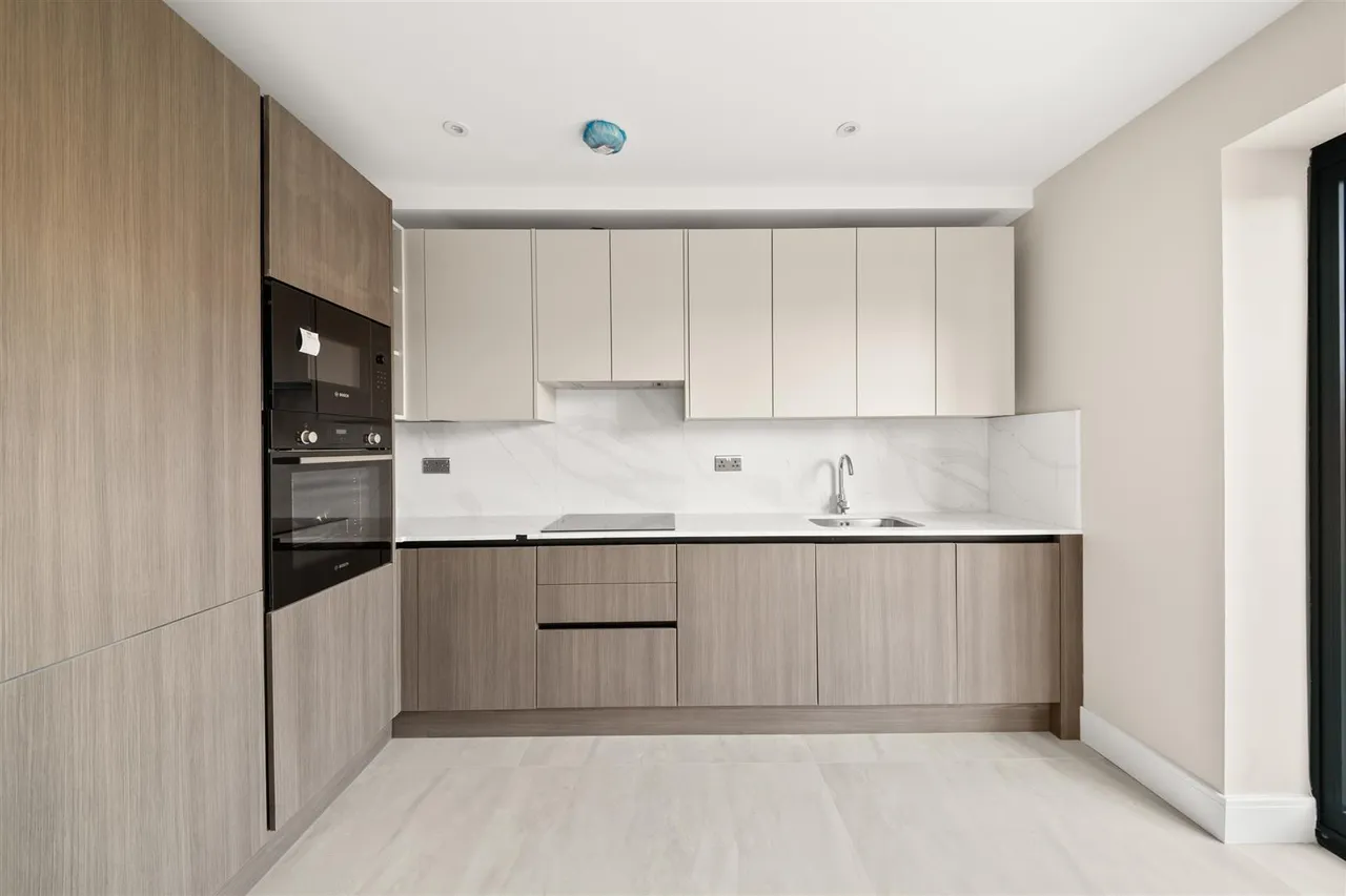 Field Road, Feltham, photo 8