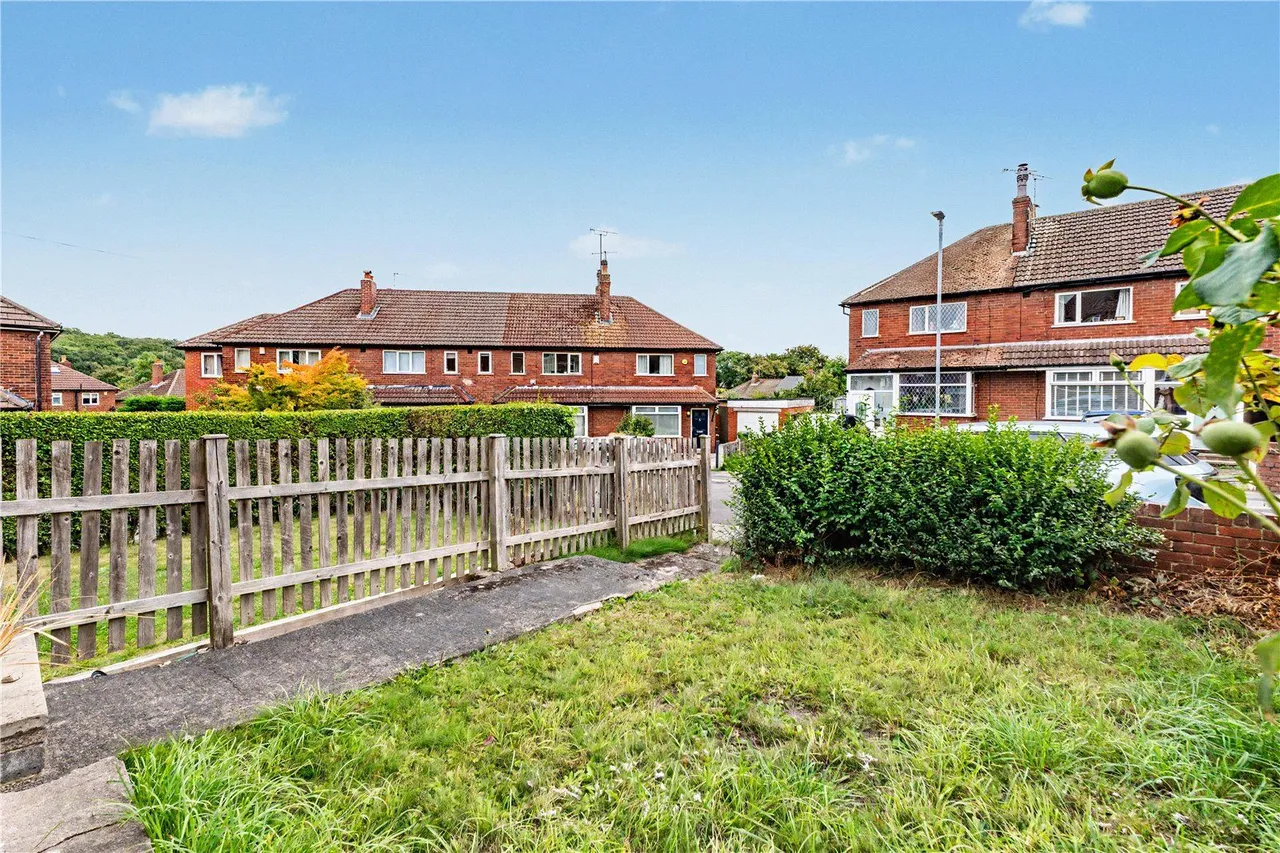 Springfield Walk, Horsforth, LS18, photo 9